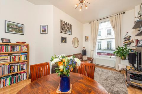 2 bedroom flat to rent, Englands Lane, London NW3