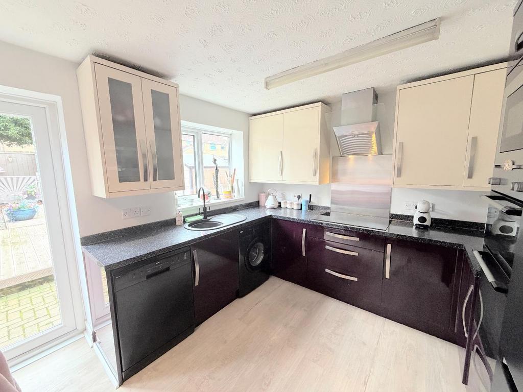 Dining kitchen
