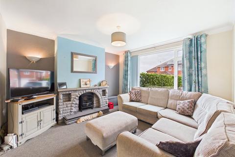 3 bedroom semi-detached house for sale, Oakwood Drive, Hucclecote, Gloucester, Gloucestershire, GL3