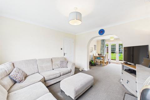 3 bedroom semi-detached house for sale, Oakwood Drive, Hucclecote, Gloucester, Gloucestershire, GL3