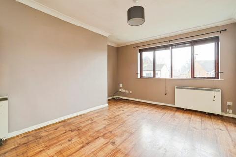 2 bedroom flat for sale, Roker Lane, Pudsey