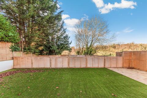 2 bedroom flat for sale, Kingswood Way, South Croydon