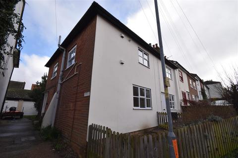 2 bedroom house to rent, Oxford Road, Manningtree CO11