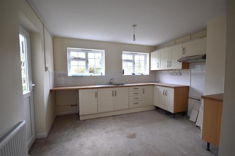 2 bedroom house to rent, Oxford Road, Manningtree CO11