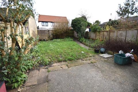 2 bedroom house to rent, Oxford Road, Manningtree CO11