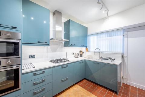 3 bedroom flat for sale, Holly Road, Edgbaston, Birmingham, B16 9NJ