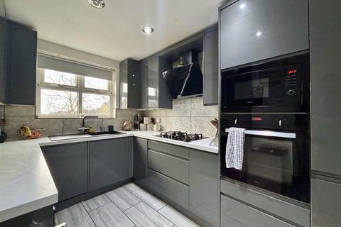 undefined, Bittern Court, Bradford BD6
