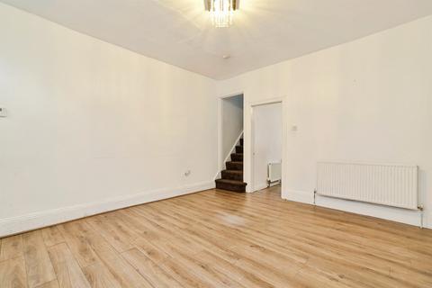 4 bedroom terraced house for sale, Neville Street, Keighley BD21