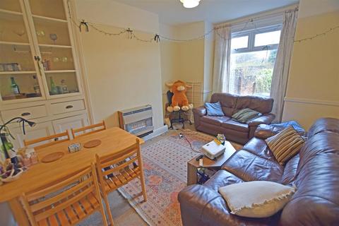 3 bedroom terraced house to rent, Longspears Avenue, Cardiff