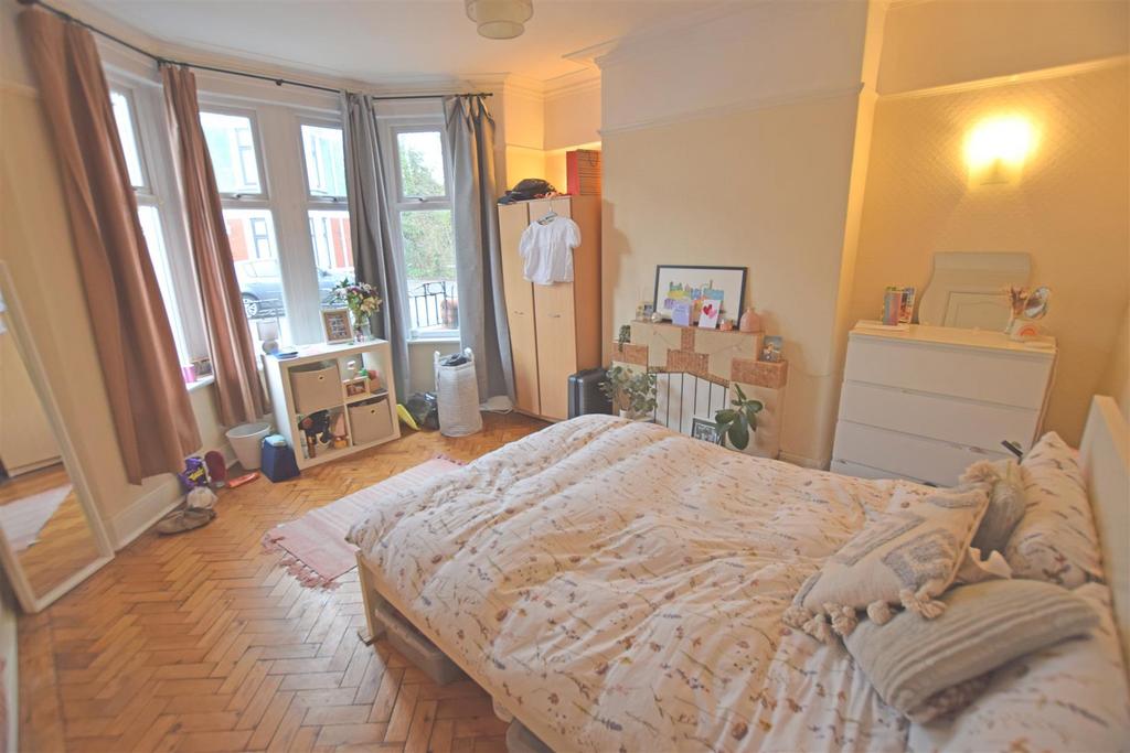 Bedroom1.jpg