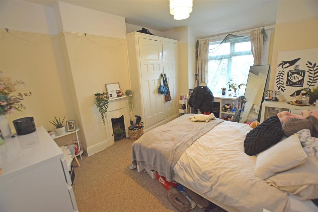 Bedroom3.jpg