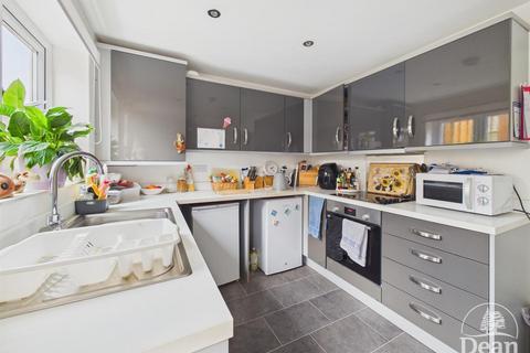 undefined, Sneyd Wood Road, Cinderford