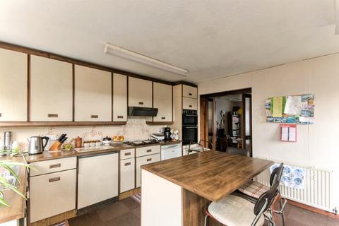 3 bedroom end of terrace house for sale, Princes Road, Eastbourne