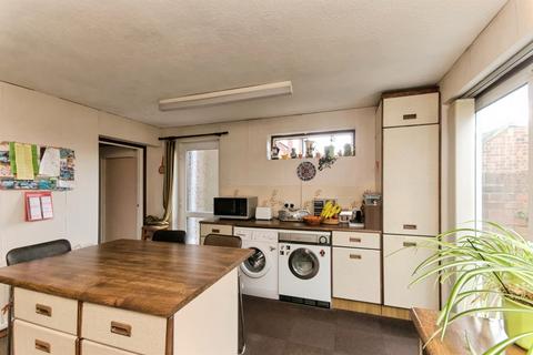3 bedroom end of terrace house for sale, Princes Road, Eastbourne