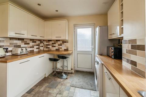 3 bedroom end of terrace house for sale, Painswick Close, Worcester