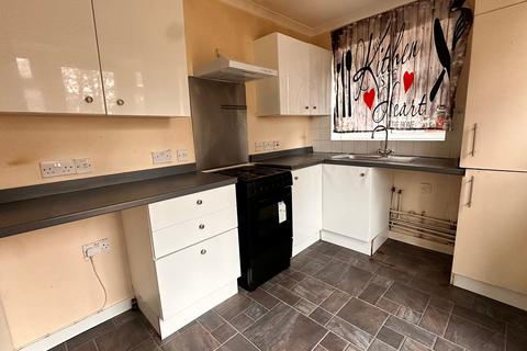 2 bedroom maisonette for sale, Dockwell Close, Feltham, TW14