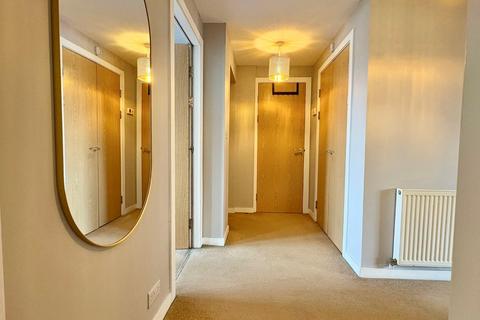2 bedroom flat to rent, East Pilton Farm Crescent, Pilton, Edinburgh, EH5