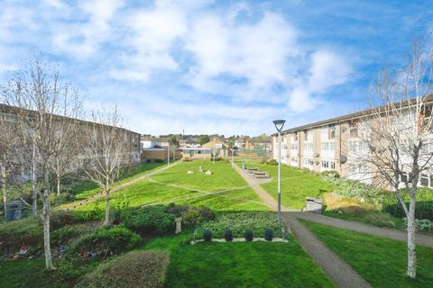 Macers Court, Broxbourne