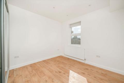 2 bedroom flat to rent, Kew Road, Richmond TW9