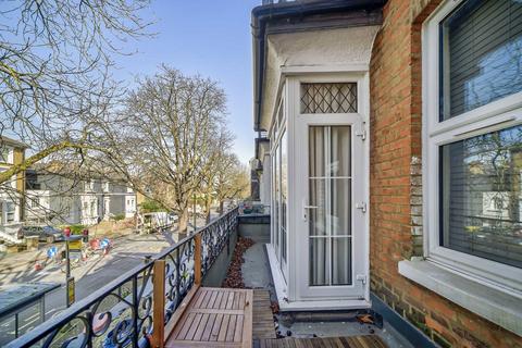 2 bedroom flat to rent, Kew Road, Richmond TW9