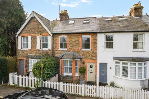 4 bedroom terraced house for sale, Tilt Road, Cobham, KT11