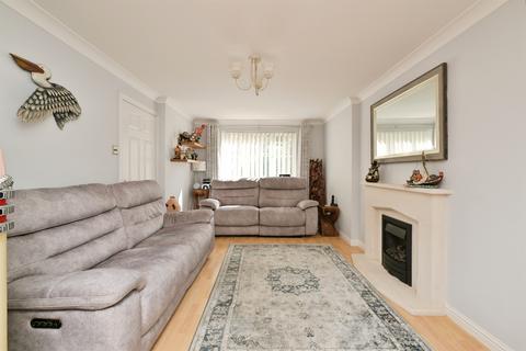 4 bedroom detached house for sale, Lidgate Close, Peterborough