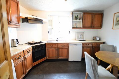 1 bedroom maisonette for sale, Sussex Place, Slough
