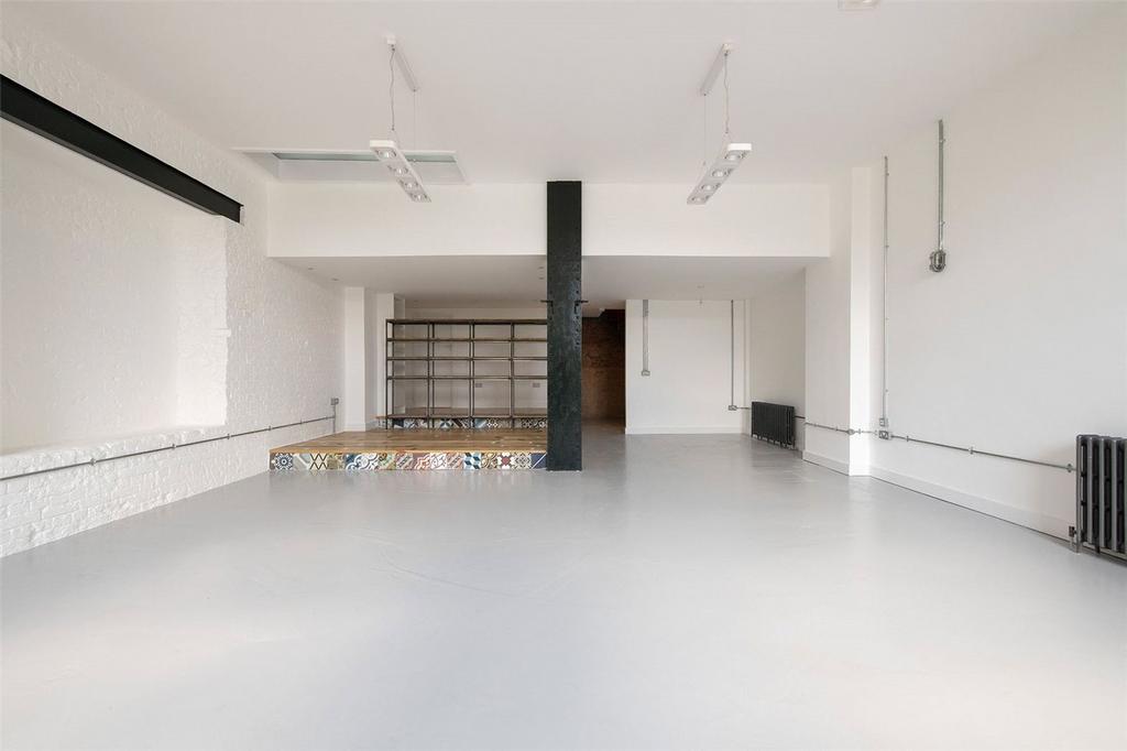 Spratt's Factory E14