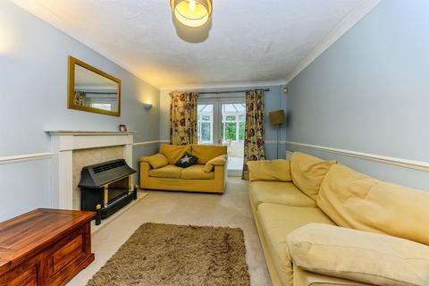 4 bedroom detached house for sale, Primrose Way, Stamford
