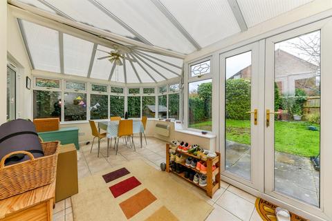 4 bedroom detached house for sale, Primrose Way, Stamford