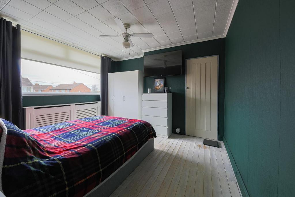 Master bedroom.jpg