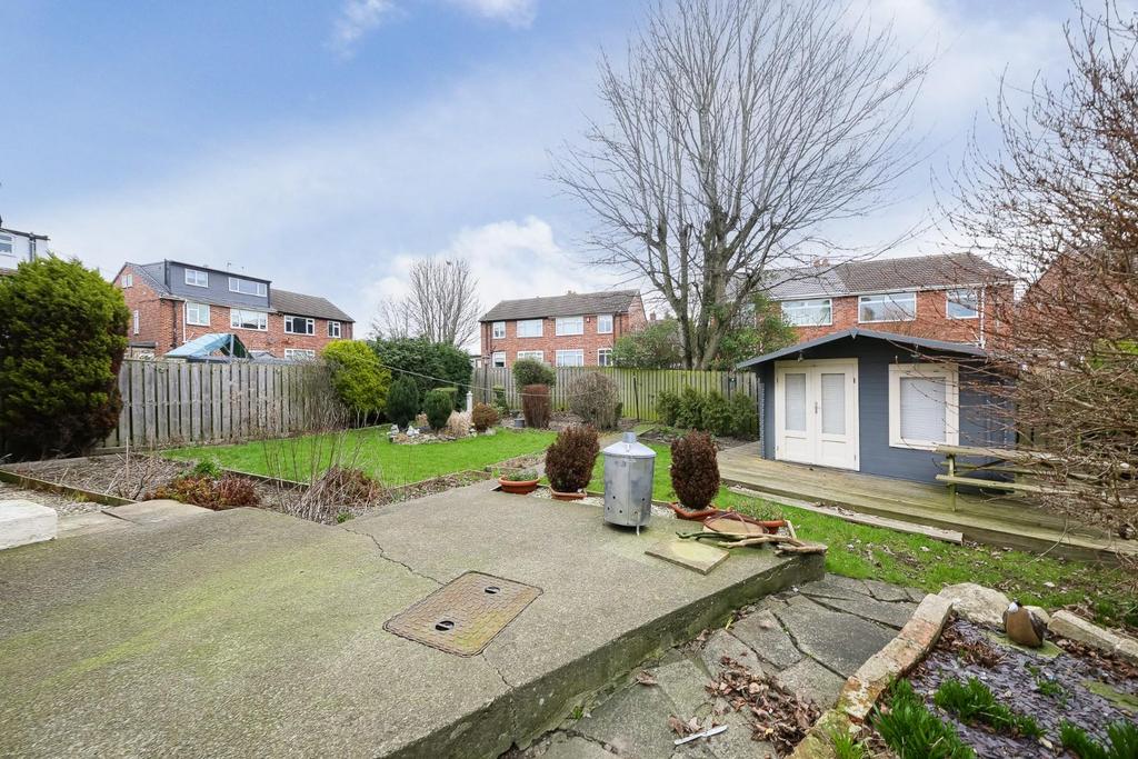 2 Rear garden.jpg