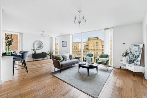 3 bedroom apartment for sale, Halyards Court, Brentford Lock West, Brentford