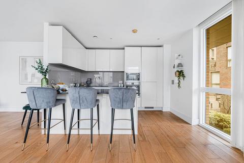 3 bedroom apartment for sale, Halyards Court, Brentford Lock West, Brentford