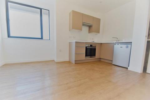1 bedroom flat to rent, 29 Victoria Avenue, Southend On Sea SS2