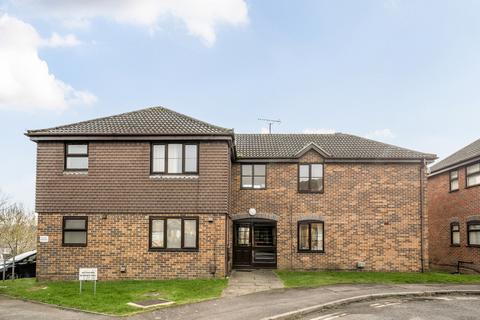 Ground floor flat for sale, Teazlewood Park, Leatherhead