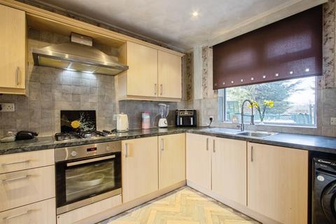 undefined, Brooklands Lane, Leeds