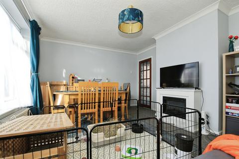 undefined, Ellwood Avenue, Peterborough