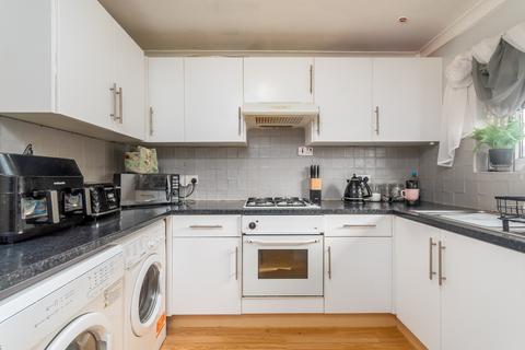 2 bedroom flat for sale, Anderson Gardens, Tipton