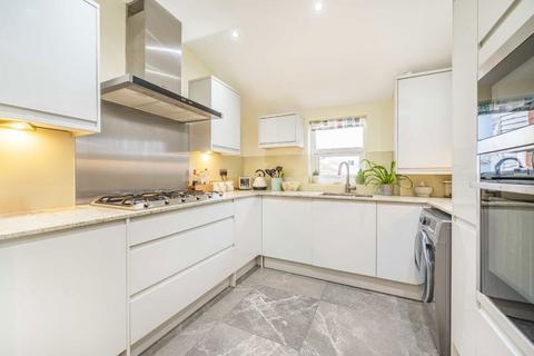 2 bedroom flat for sale, High Street, Kingston Upon Thames KT1