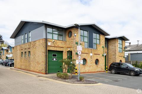Warehouse to rent, Blenheim Rd Epsom KT19 9QN