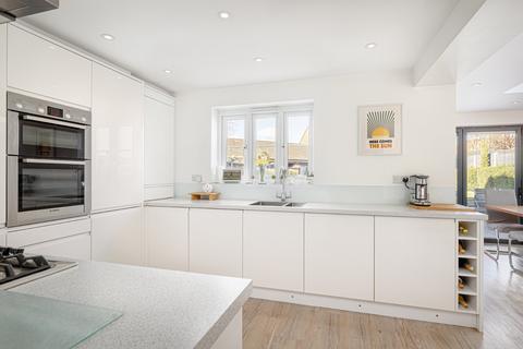 4 bedroom detached house for sale, Peachey Walk, Stansted, Essex, CM24
