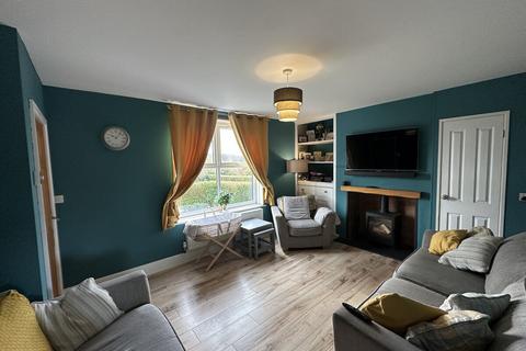3 bedroom terraced house for sale, Ffordd Brynsiencyn, Llanfairpwllgwyngyll, Isle of Anglesey, LL61