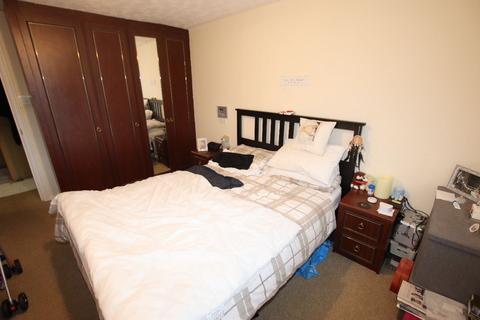 1 bedroom flat for sale, Westcliff Court, Clacton on Sea, CO15