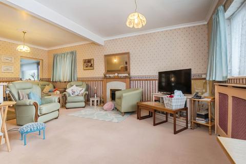 2 bedroom detached house for sale, Manor Farm Road, Southampton