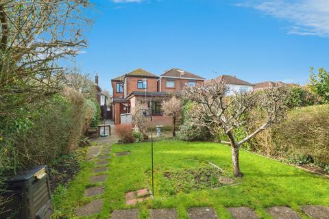 2 bedroom detached house for sale, Manor Farm Road, Southampton
