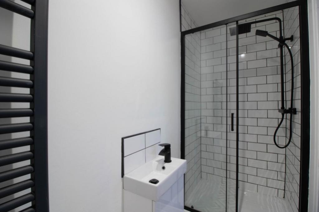 Lrg Lrg ensuite