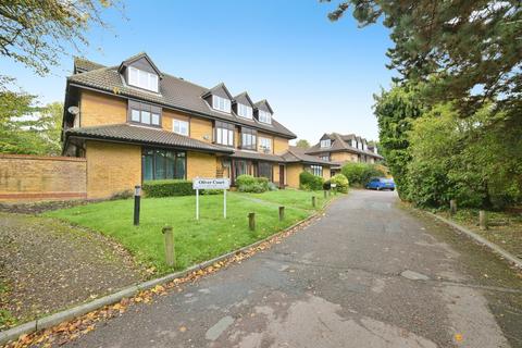 2 bedroom maisonette for sale, Oliver Court, Chapmore End, Ware