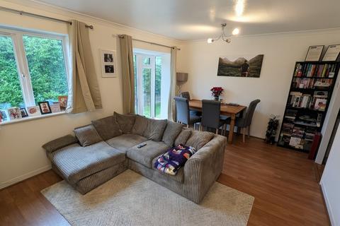 2 bedroom maisonette for sale, Oliver Court, Chapmore End, Ware