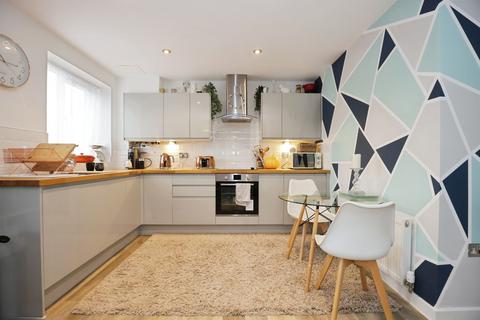 2 bedroom flat for sale, St. Andrews Road, Northampton